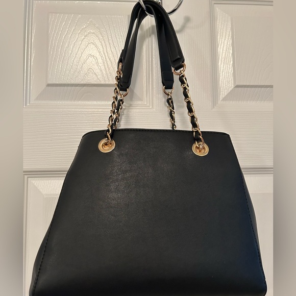 Guess Black Satchel Handbag - Picture 2 of 9